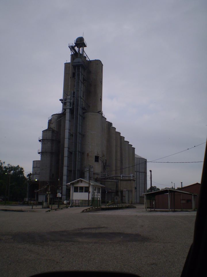 Towns and Nature Terre Haute, IN Gavilon/Graham Grain