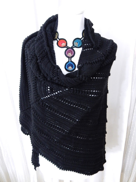 free crochet pattern shawl wrap the curio crafts room thecuriocraftsroom whirl whirlette