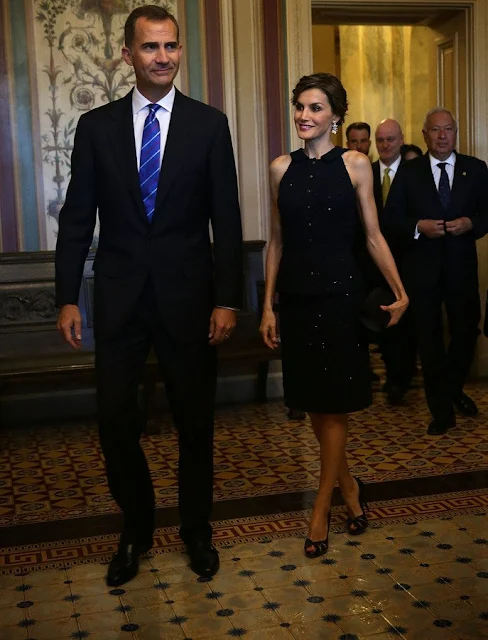 King Felipe VI and Queen Letizia of Spain during a photoshoot with U.S. Sen. Tim Kaine and Sen. John Barrasso prior to a meeting with the U.S. Senate Foreign Relations Committee