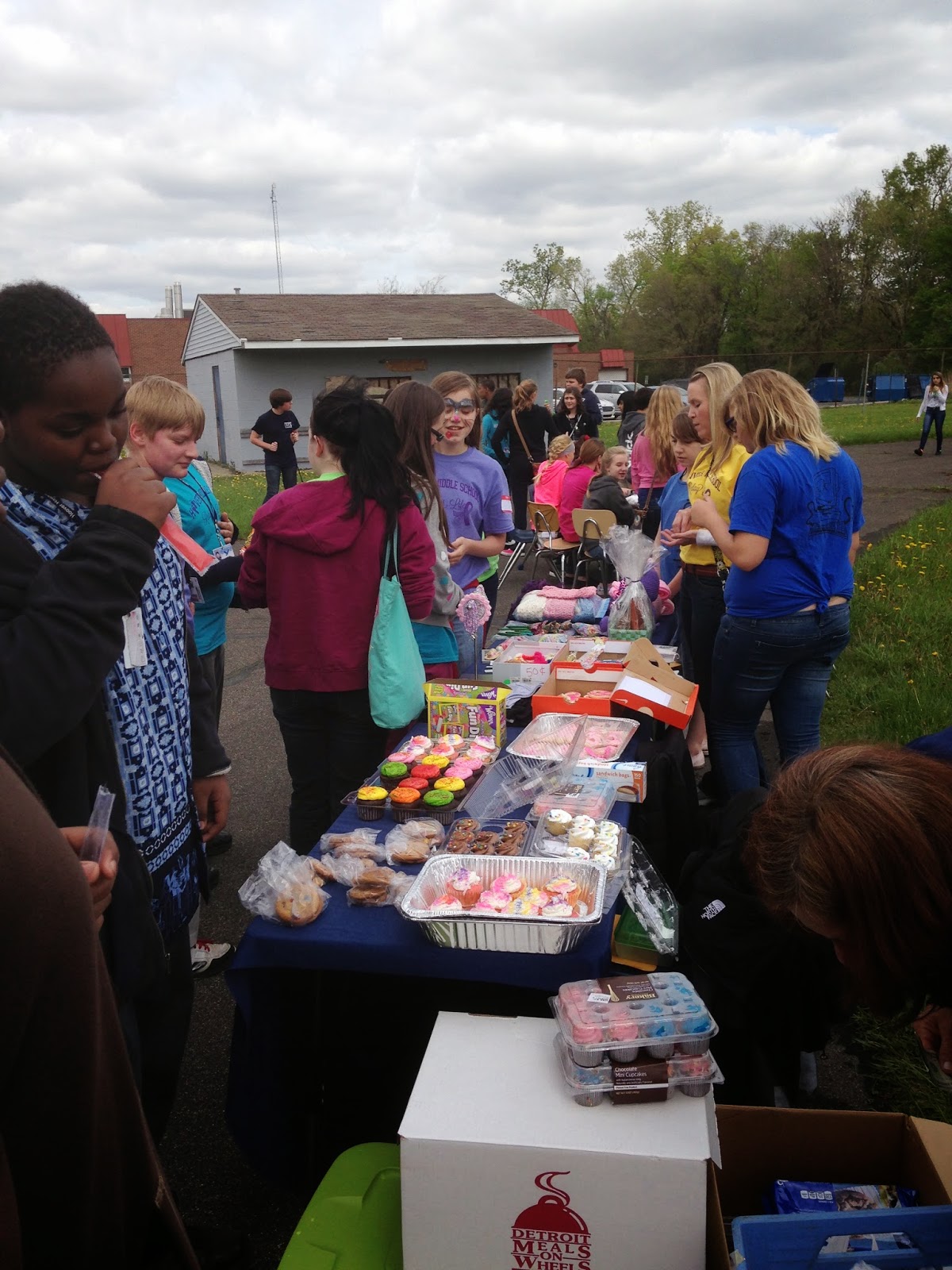 Talking Taylor Schools HOOVER MIDDLE SCHOOL Minirelay raises 2,500