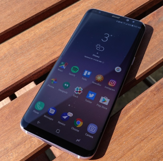 Samsung Galaxy s8 edge Vs iPhone 7 camera, features and price