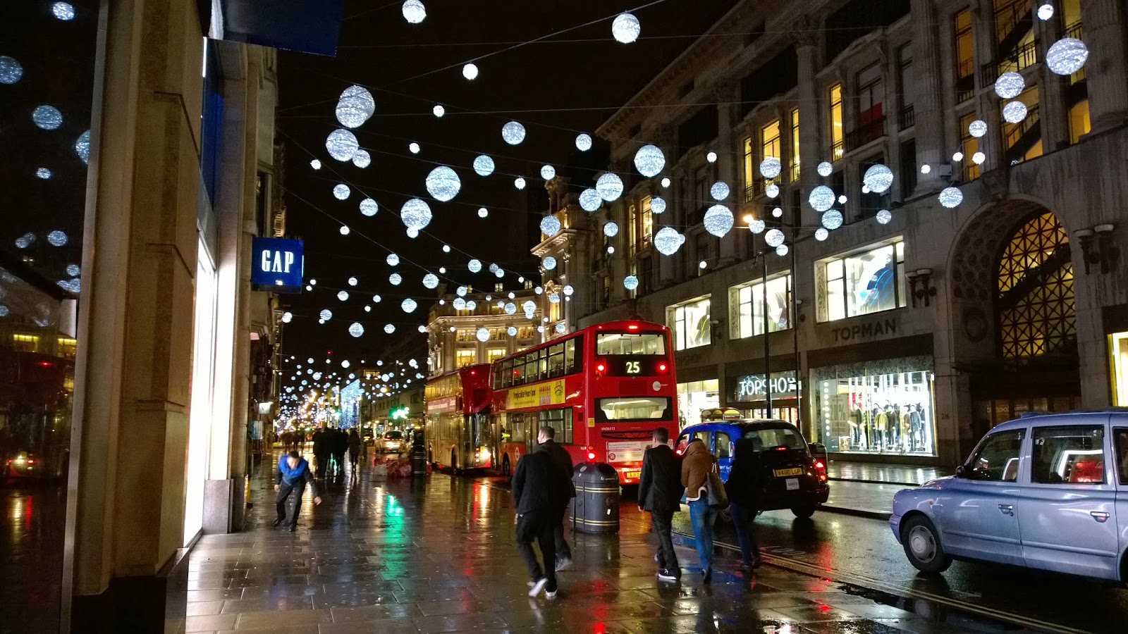 Bowlzee's Little Eye: Oxford Street, London Christmas lights 2013.