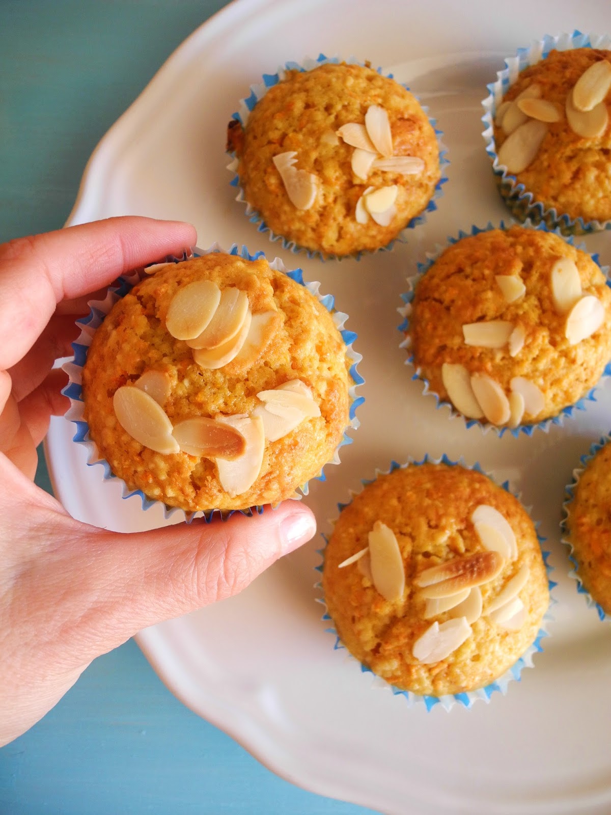 O Meu Tempero: Queques de cenoura e amêndoa (sem batedeira)