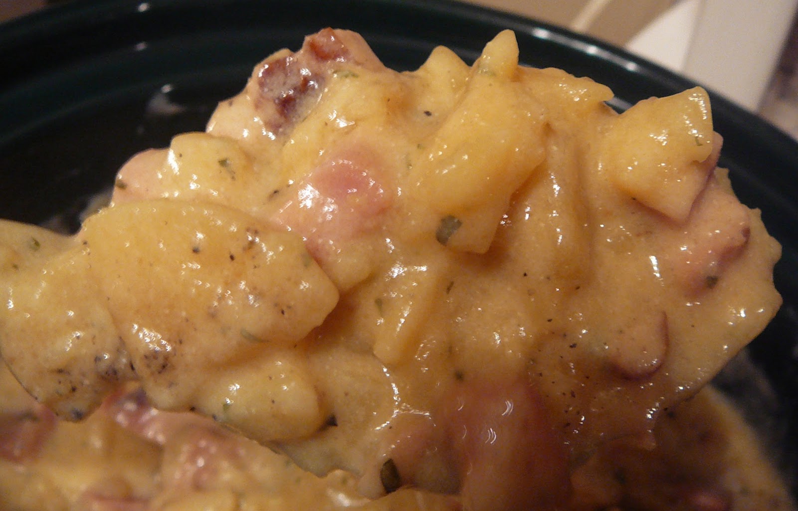 The Hidden Pantry: Scalloped Potatoes & Ham, Crockpot Easy with only 4
