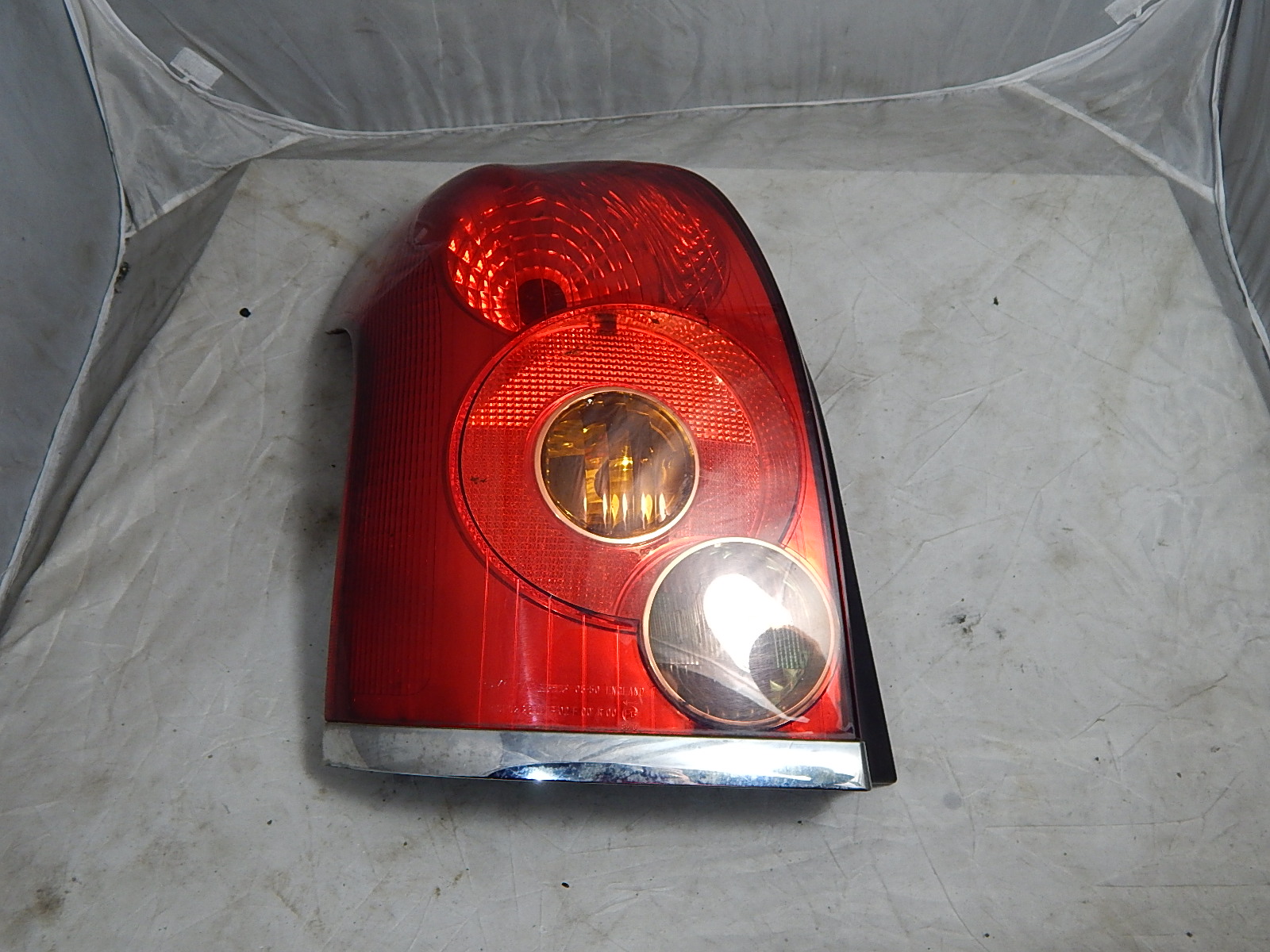 Naprawa świateł samochodowych Toyota Avensis II lewa