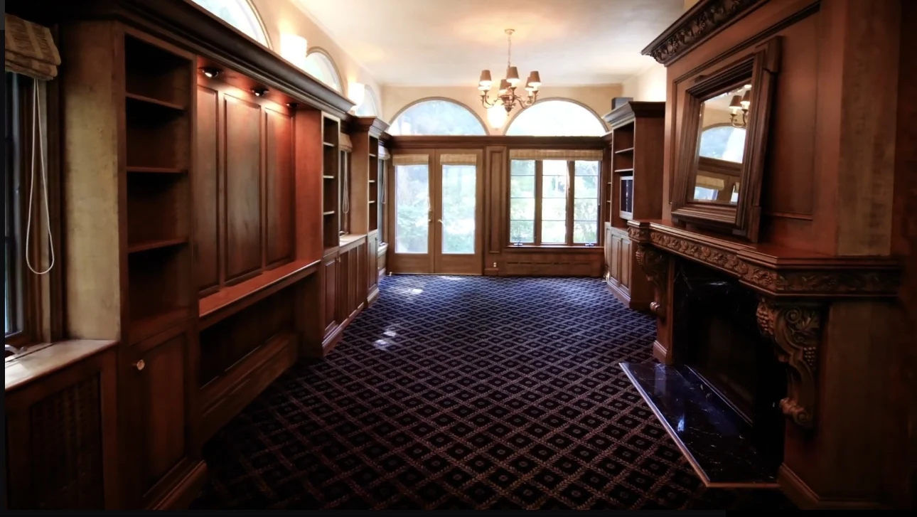 Luxury Home Interior Design Tour vs. 1000 E Illinois Rd, Lake Forest, IL