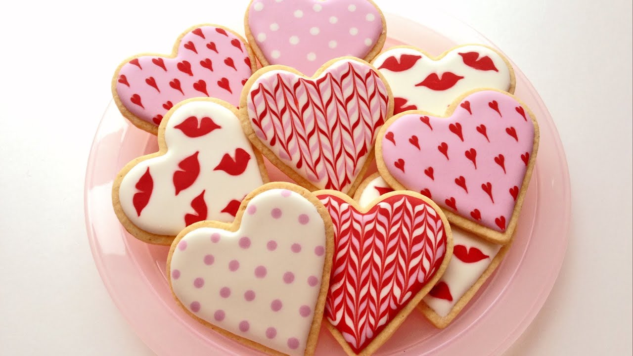 Valentine's Day Cookie Decorating