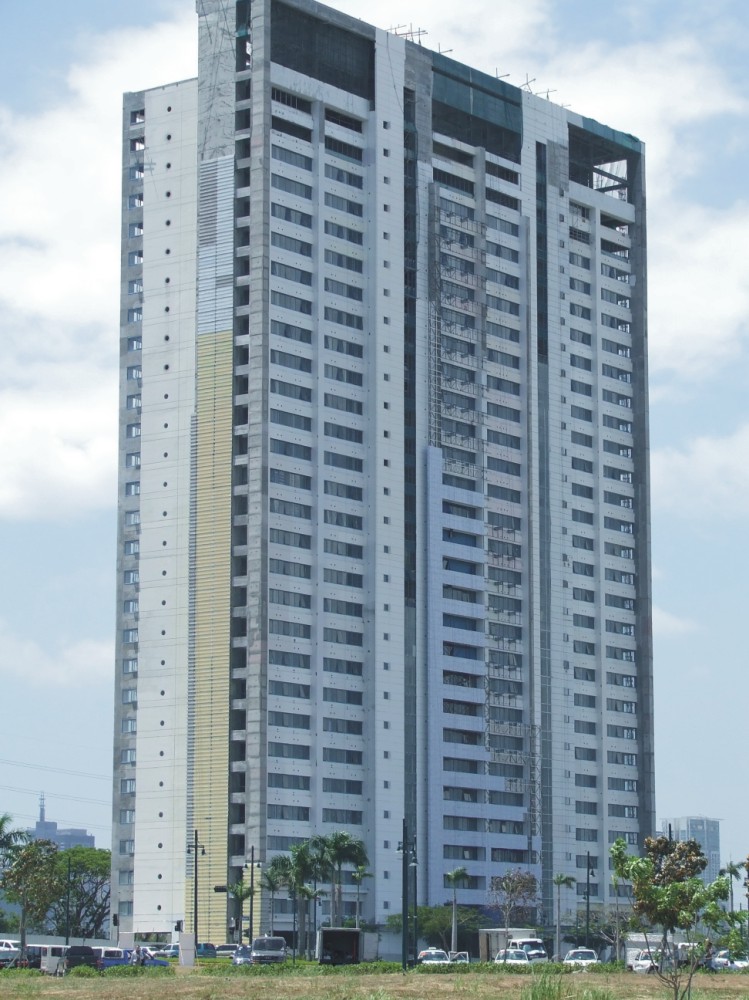 Resale Condo Property S00191 Studio Sale Condo Unit at Fairways Tower