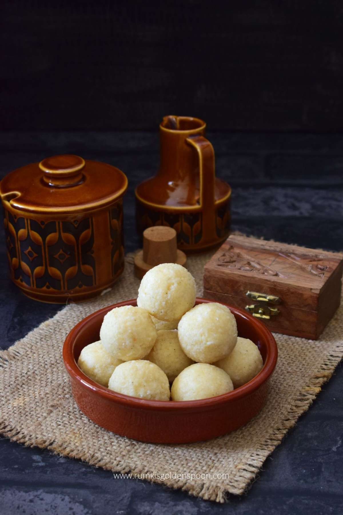 narkel naru, narkel naru recipe, chinir narkel naru recipe, narkeler naru recipe bengali, coconut naru, narkel naru recipe bengali, how to make narkel naru, narkel naru banana recipe, recipe for narkel naru, narkel naru bengali recipe, coconut ladoo recipe, coconut ladoo recipe without condensed milk, coconut ladoo with khoya, coconut laddu, coconut ladoo, fresh coconut ladoo, narkeler naru, narkol naru, bengali sweet, bengali dessert, bengali desserts, bengali sweet dish, simple bengali dessert recipes, easy bengali dessert, bengali dessert recipe, bengali dessert recipes, Rumki's Golden Spoon