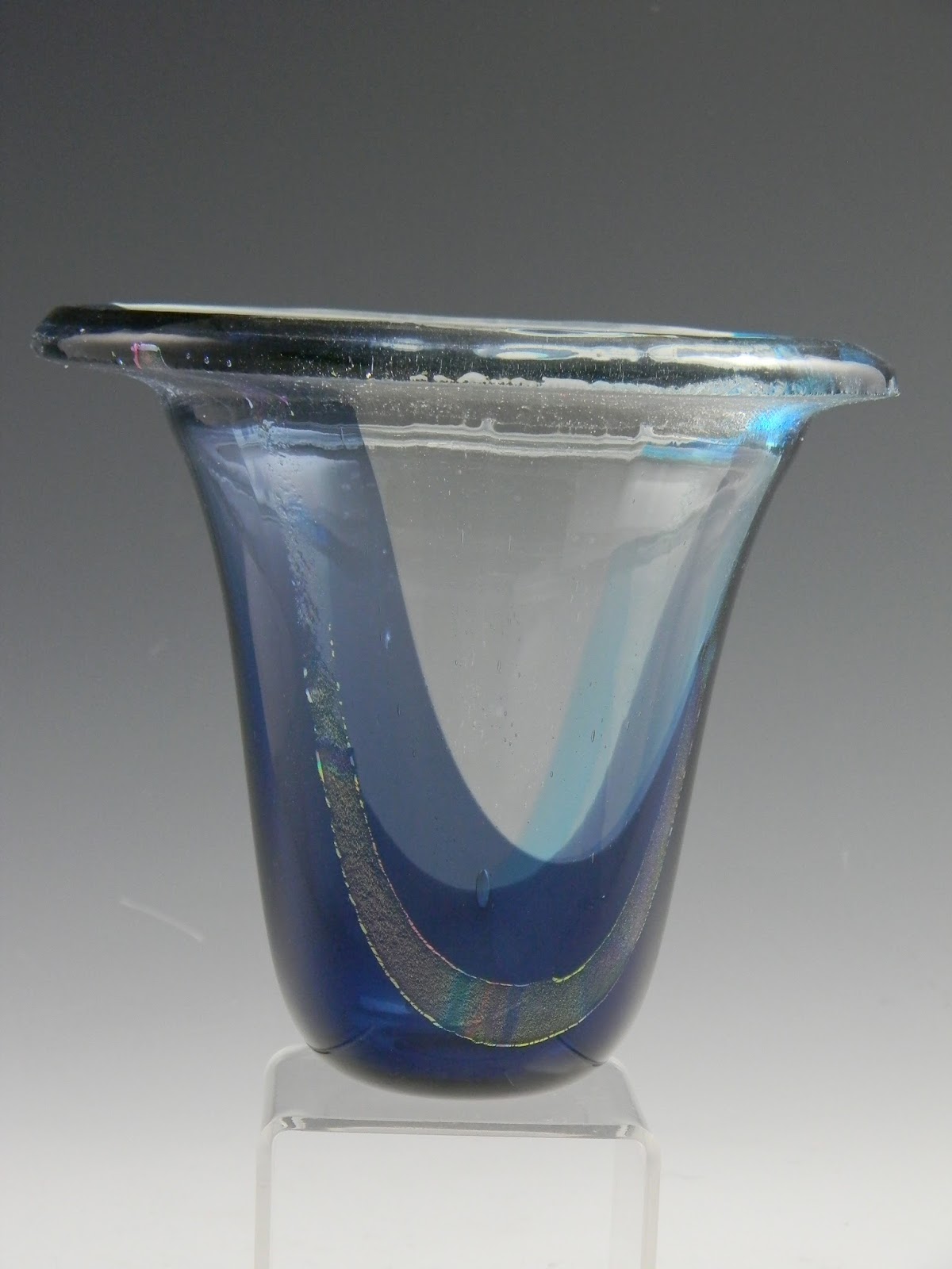 Lisa Vogt Art Adventure Blog Blue Drop Out Vase Made Easy