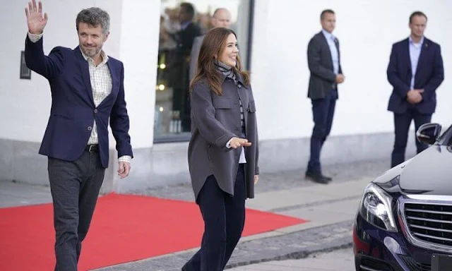 The Crown Prince Couple's Awards 2021. Crown Princess Mary wore a grey over shirt light military, and stripe knit sweater