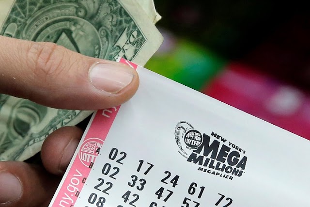 Lucky Michigan lottery player wins Mega Millions’ $1 billion jackpot