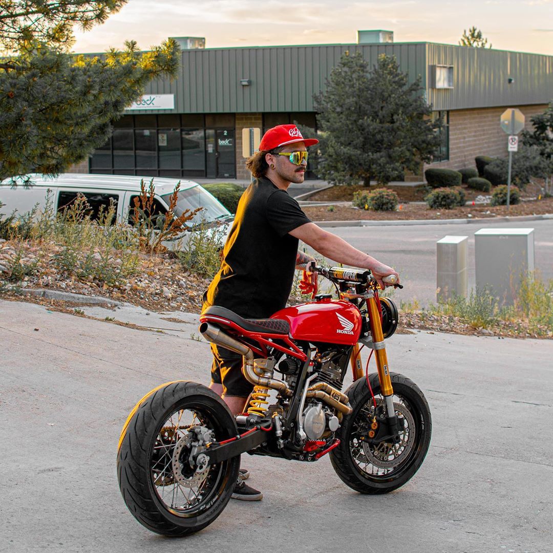Honda XR 400 кафе рейсер
