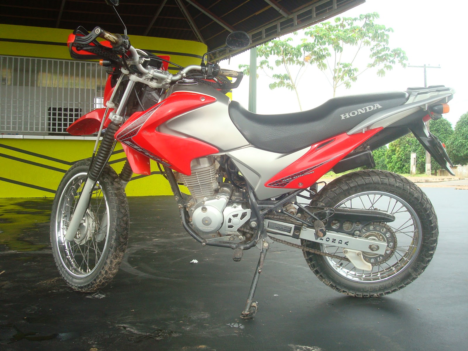 BLOG DO RAMALHO MARTINS: Atenção! Vende-se Uma Moto Bross 150 Ano 2010