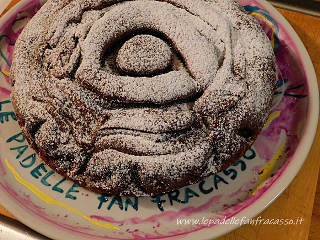 TORTA CON NUTELLA E CACAO