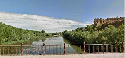 El Esla bajo el castillo de Valencia de Don Juan