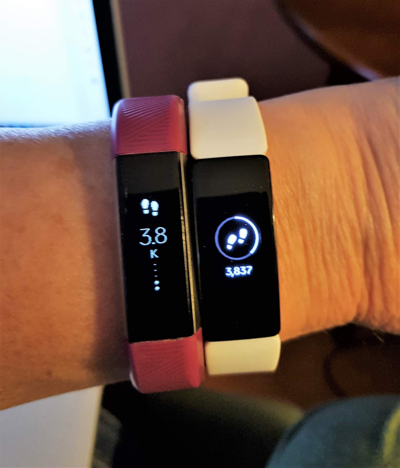 compare fitbit alta hr and inspire hr
