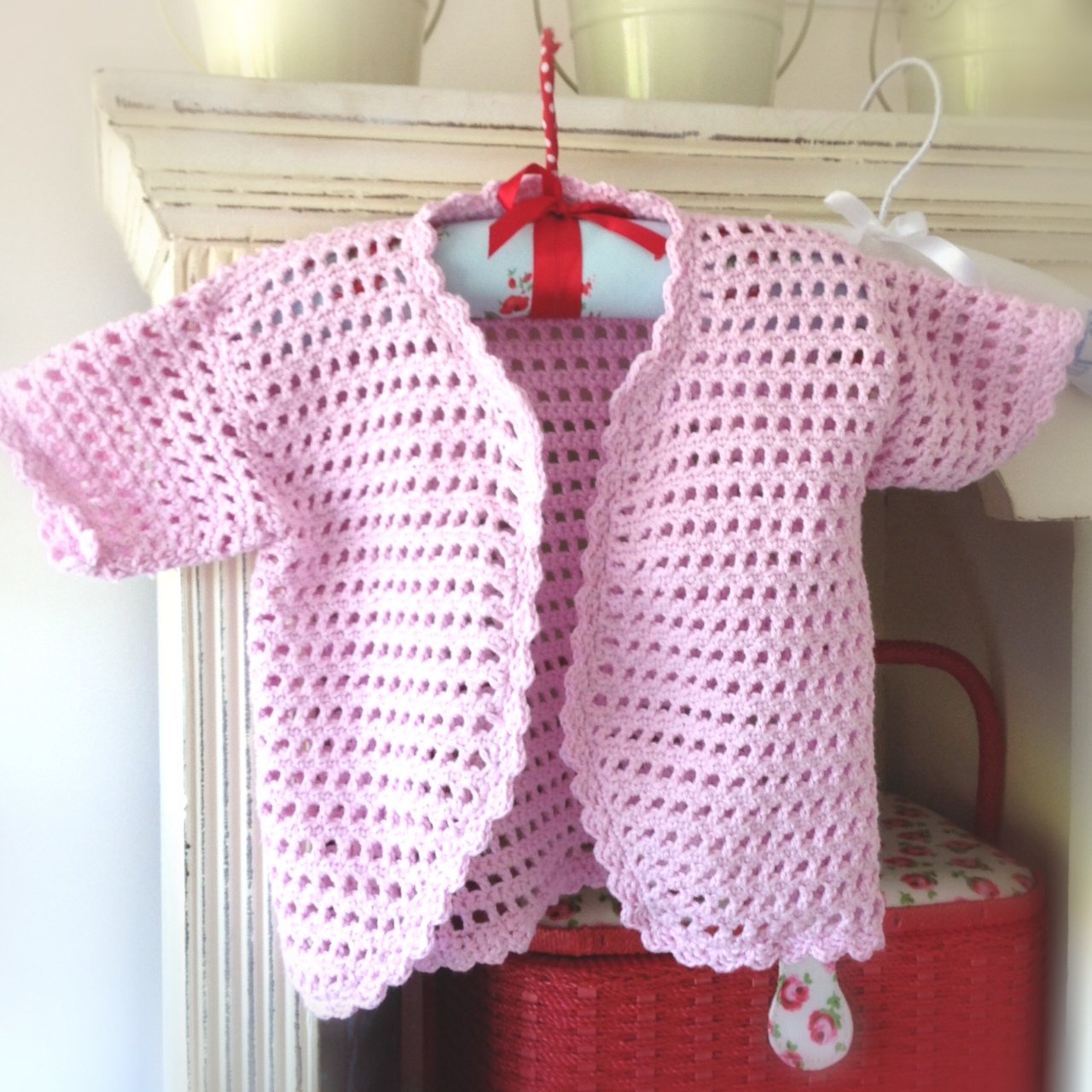 A World of Imagination FO Friday.......a little girls crochet bolero