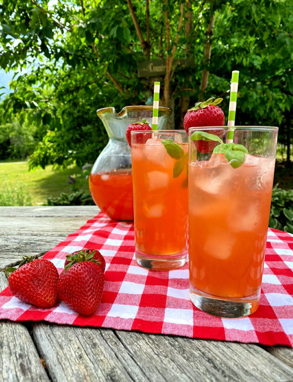 Strawberry Basil Lemonade