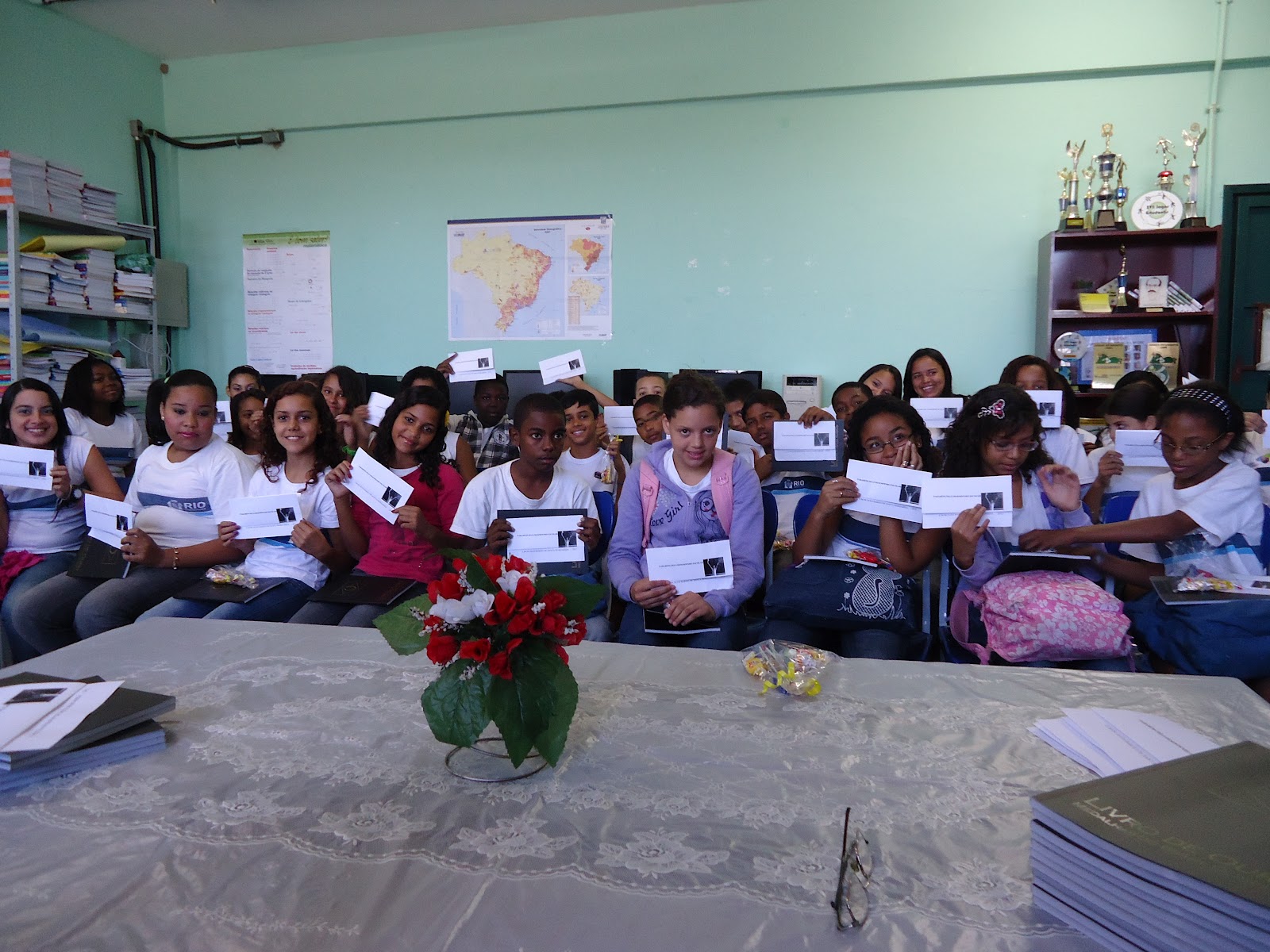 Barão de Santa Margarida: PREMIAÇÃO DOS ALUNOS DESTAQUES DO 2º BIMESTRE