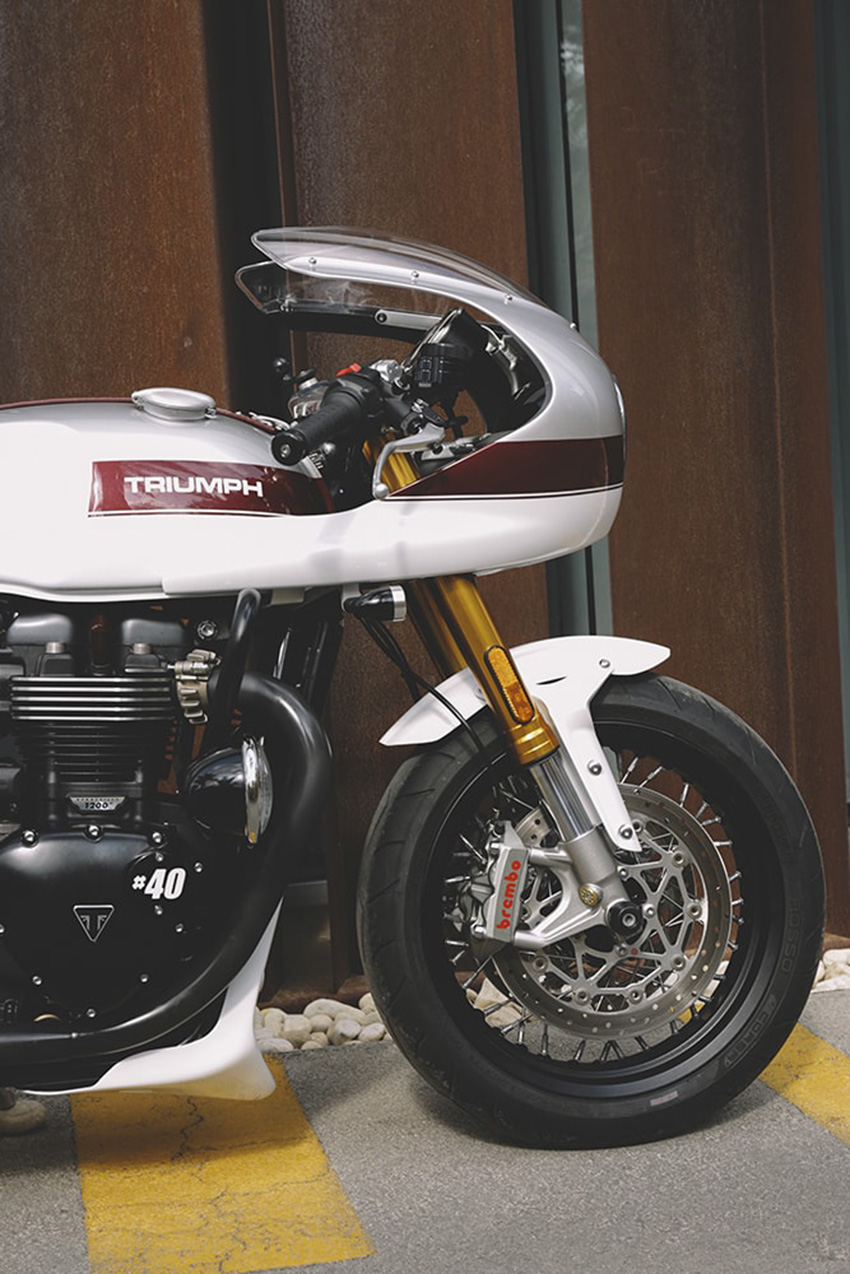 Thruxton 1200 cafe racer by Tamarit Motorcycles.