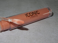 Review Iconic London Lip Plumping Gloss Feeling It