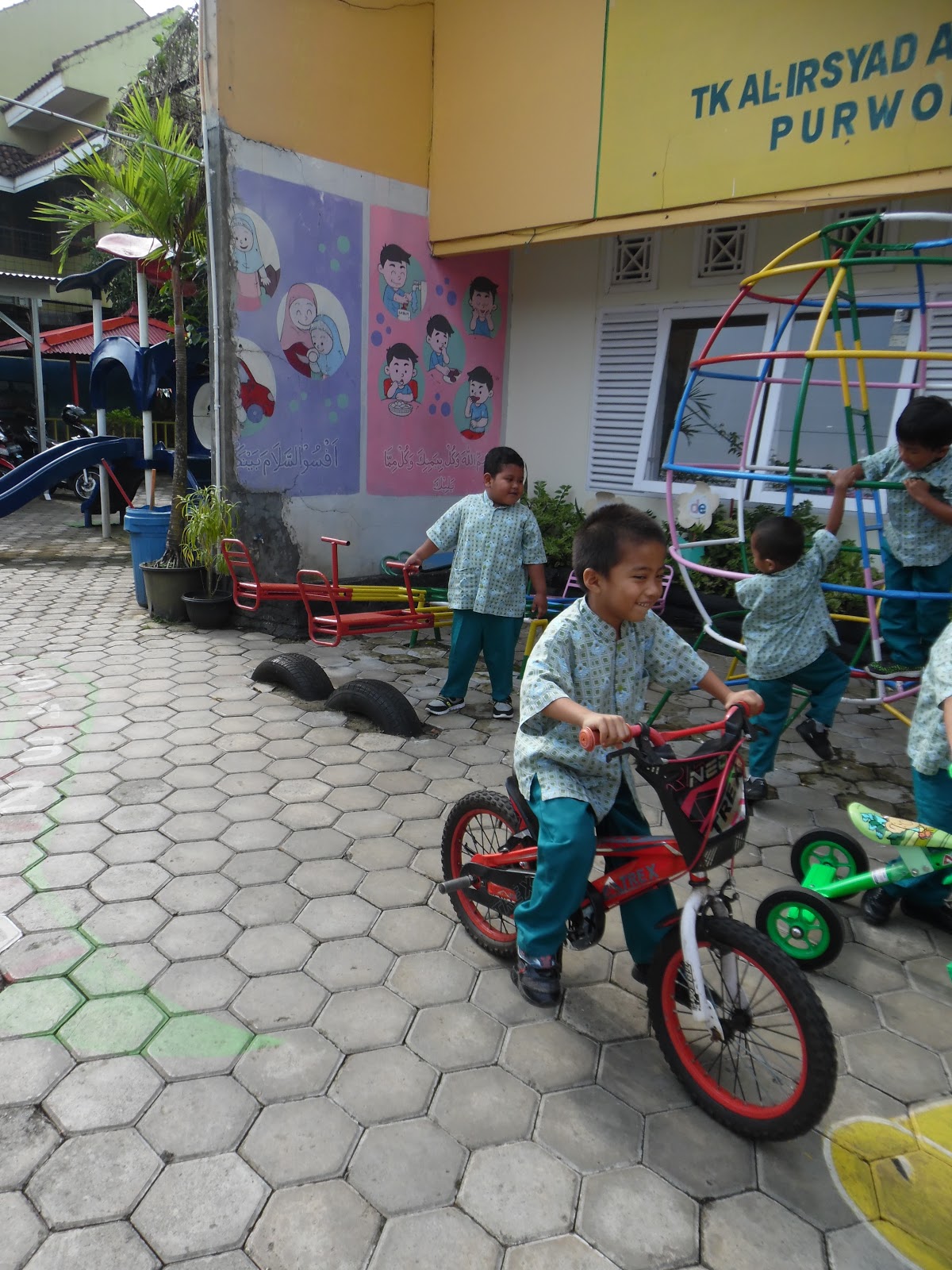 Kegiatan Anak Tk Tema Sepeda - Guru Paud