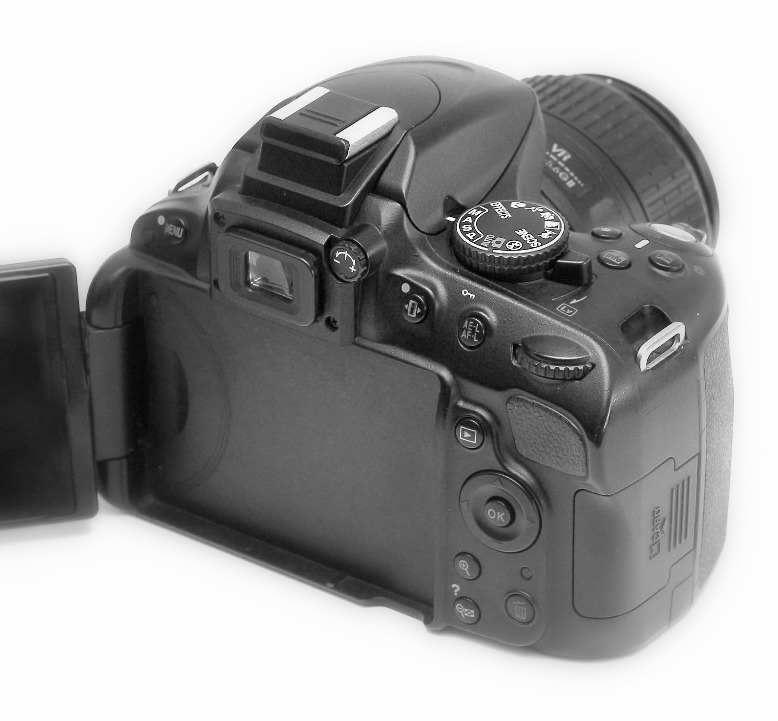 Service Kamera DSLR di Malang