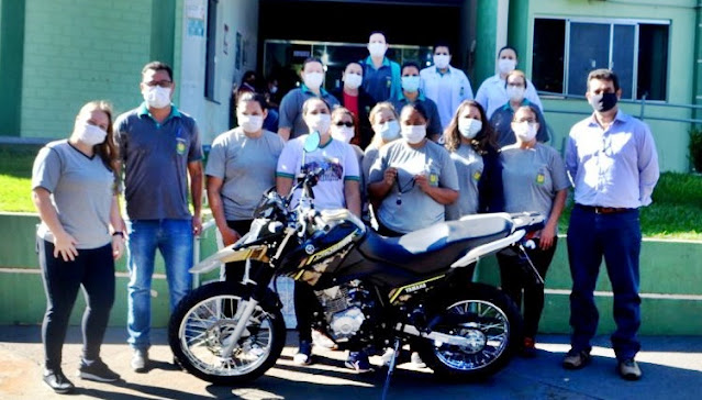 Roncador: Prefeito Vivaldo Lessa entrega motocicleta 0 km para Agentes de Saúde