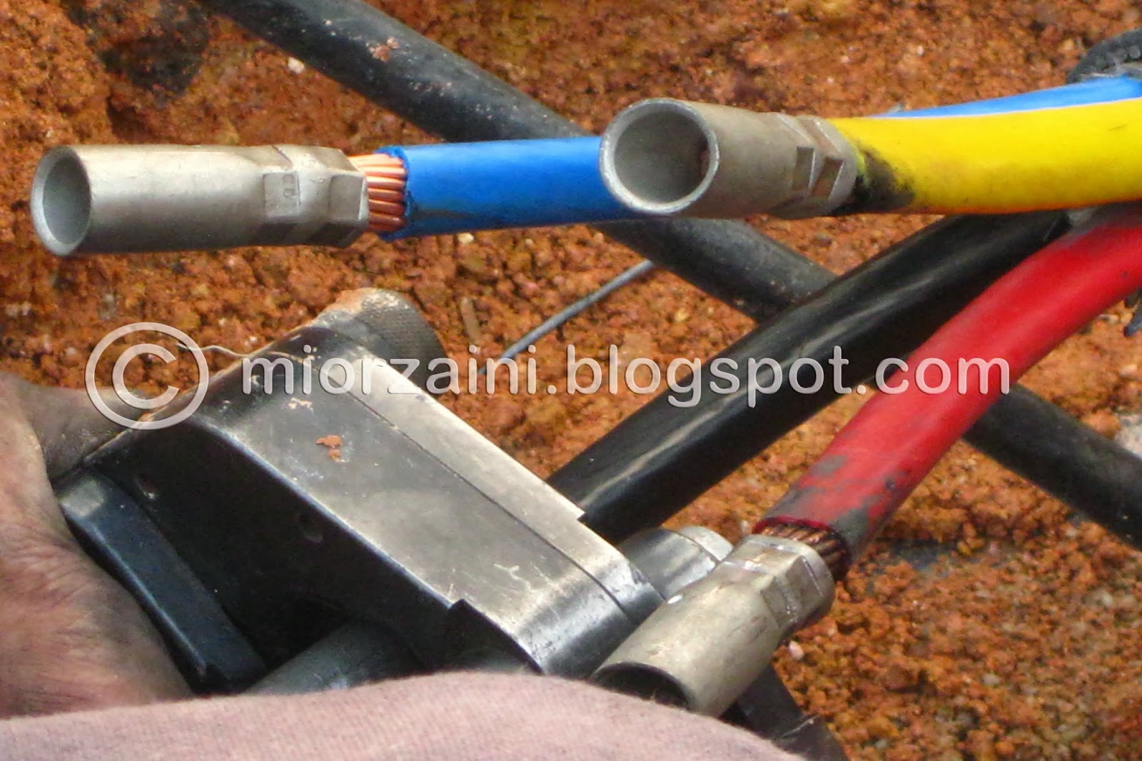 Engineering Boy How To Joint Faulty Underground Cable