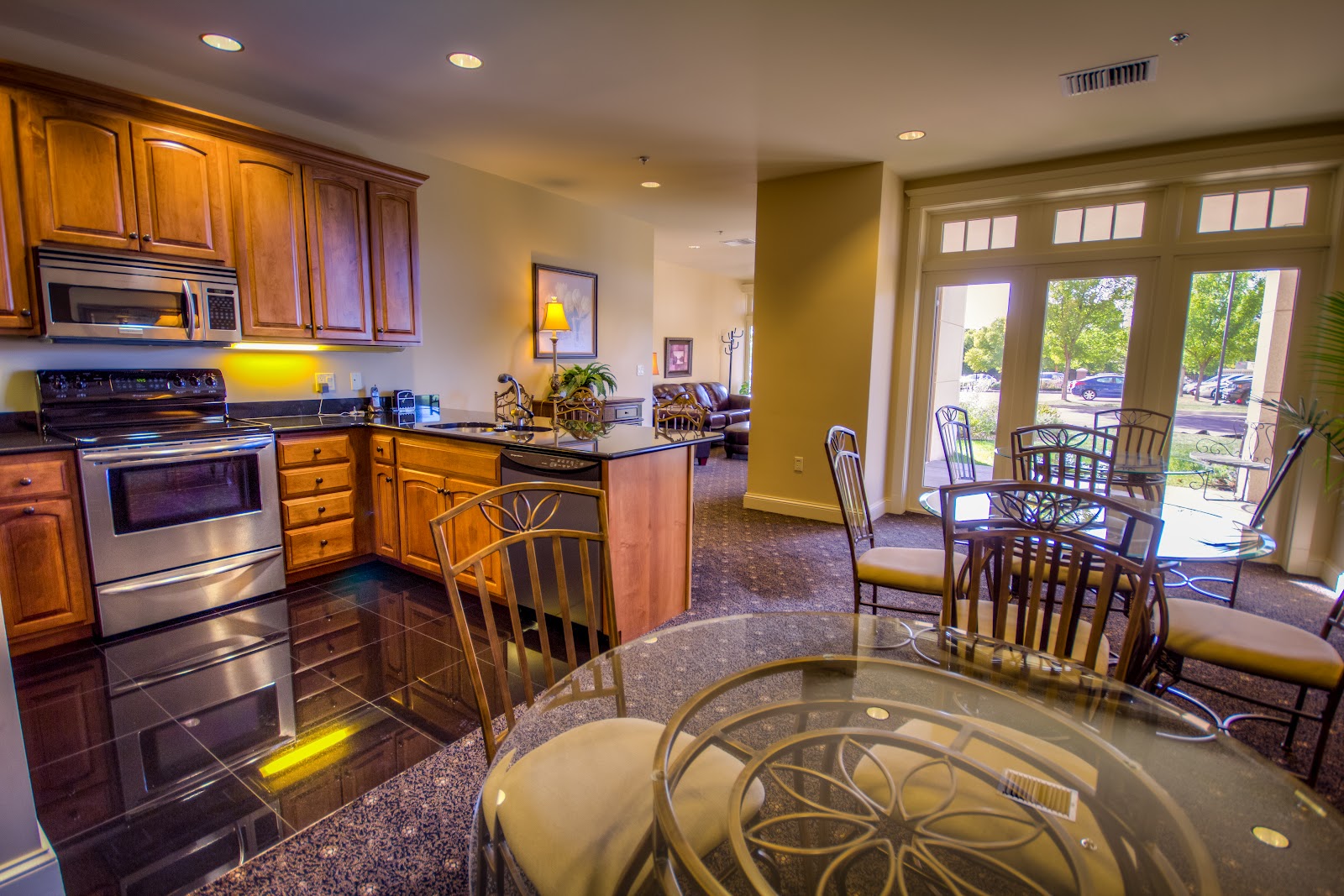 M & E Imaging Vista Towers Photo's