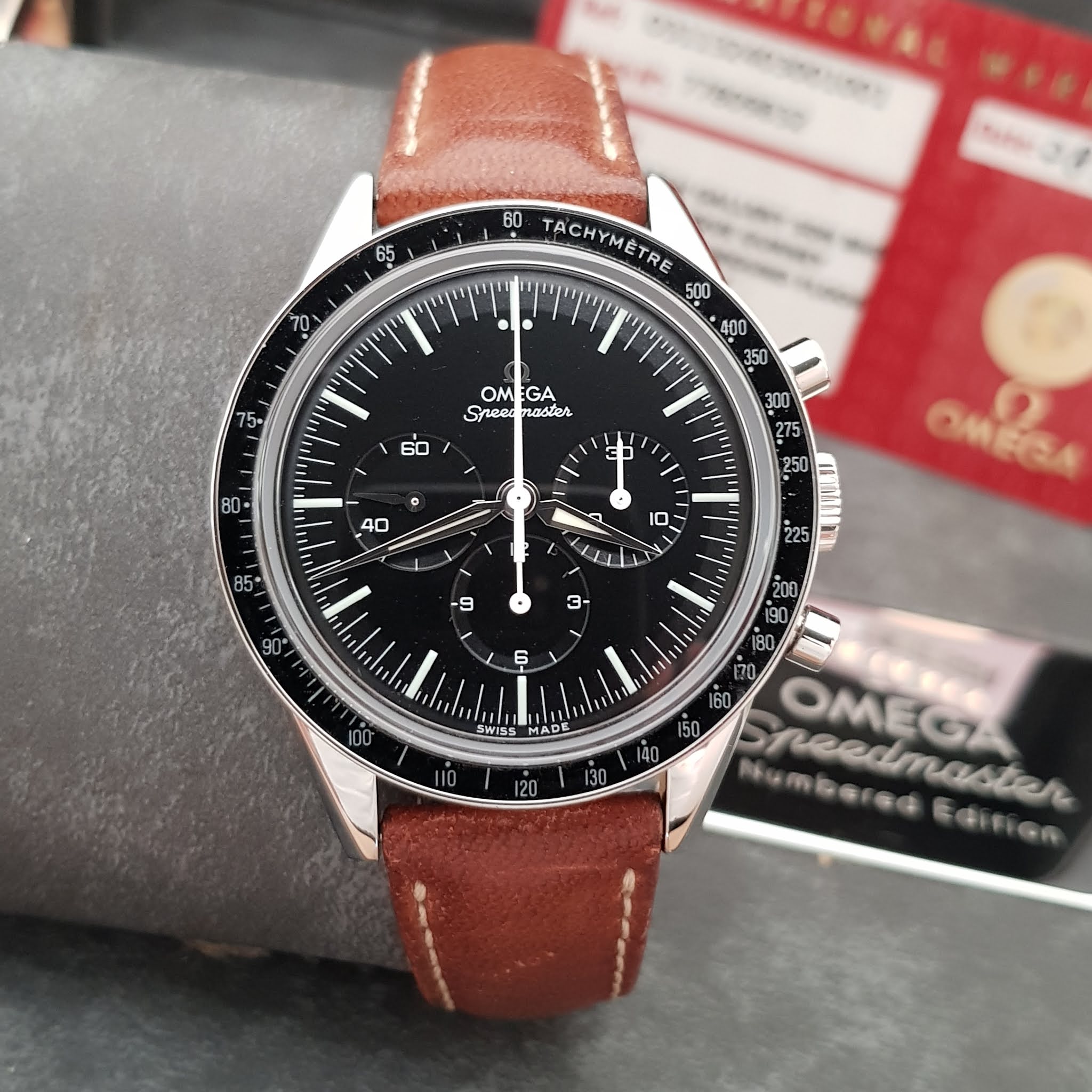 harga omega speedmaster moonwatch
