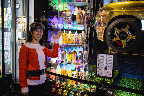 台南最潮飲品『朕心加加』新開幕,超帥氣跑車與『雷神之鎚』都在這! 台南最潮飲品『朕心加加』新開幕,超帥氣跑車與『雷神之鎚』都在這!