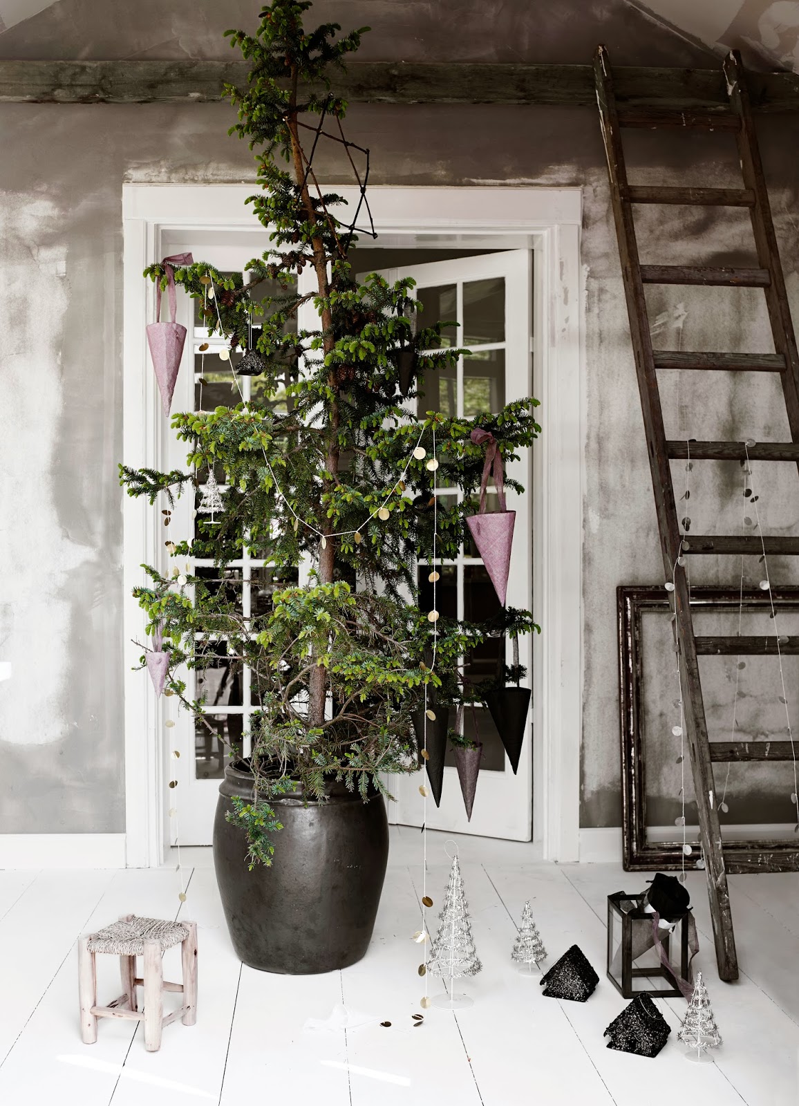 my scandinavian home A black and white Christmas with Tine K.