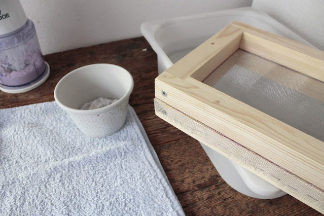 come-fare-fogli-carta-riciclata-tutorial come-fare-fogli-carta-riciclata-tutorial