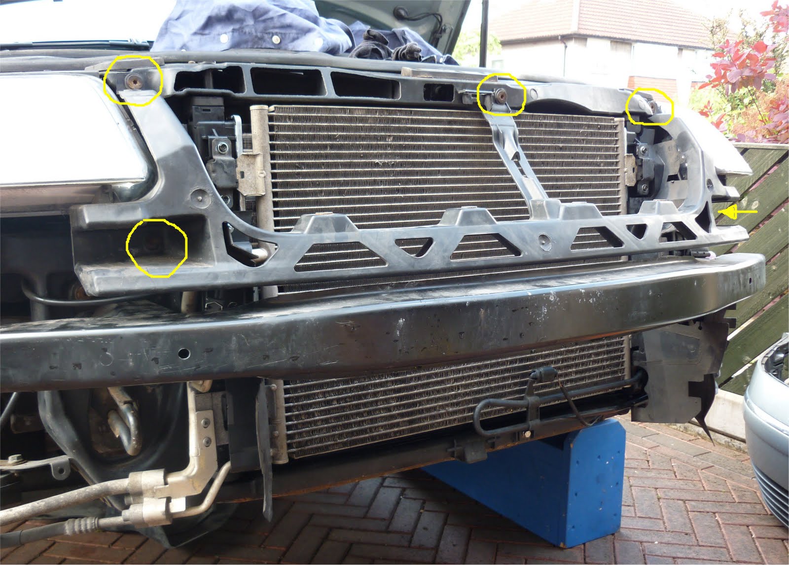 Passat Repairs: 1.9TDi VW Passat Radiator Replacement