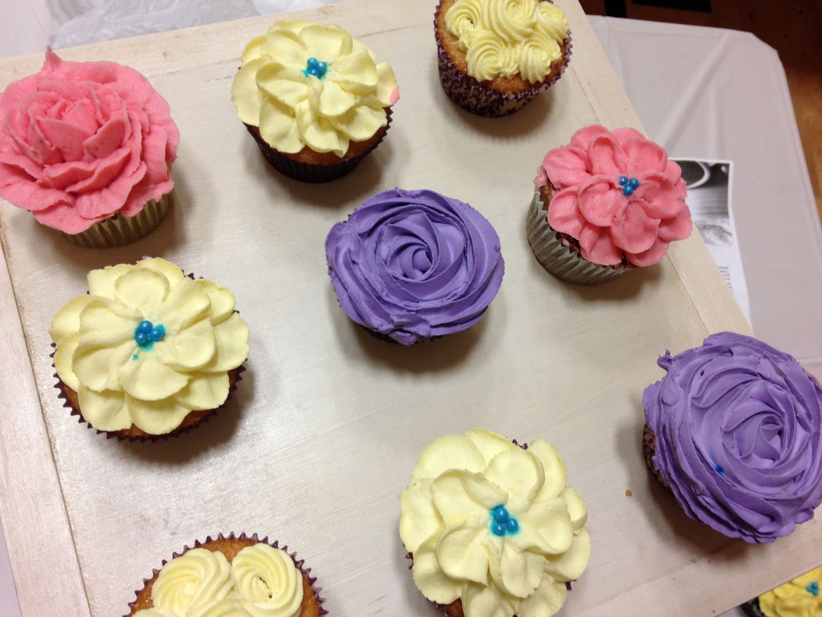 relief-society-lds-cupcake-decorating-class-april-2013