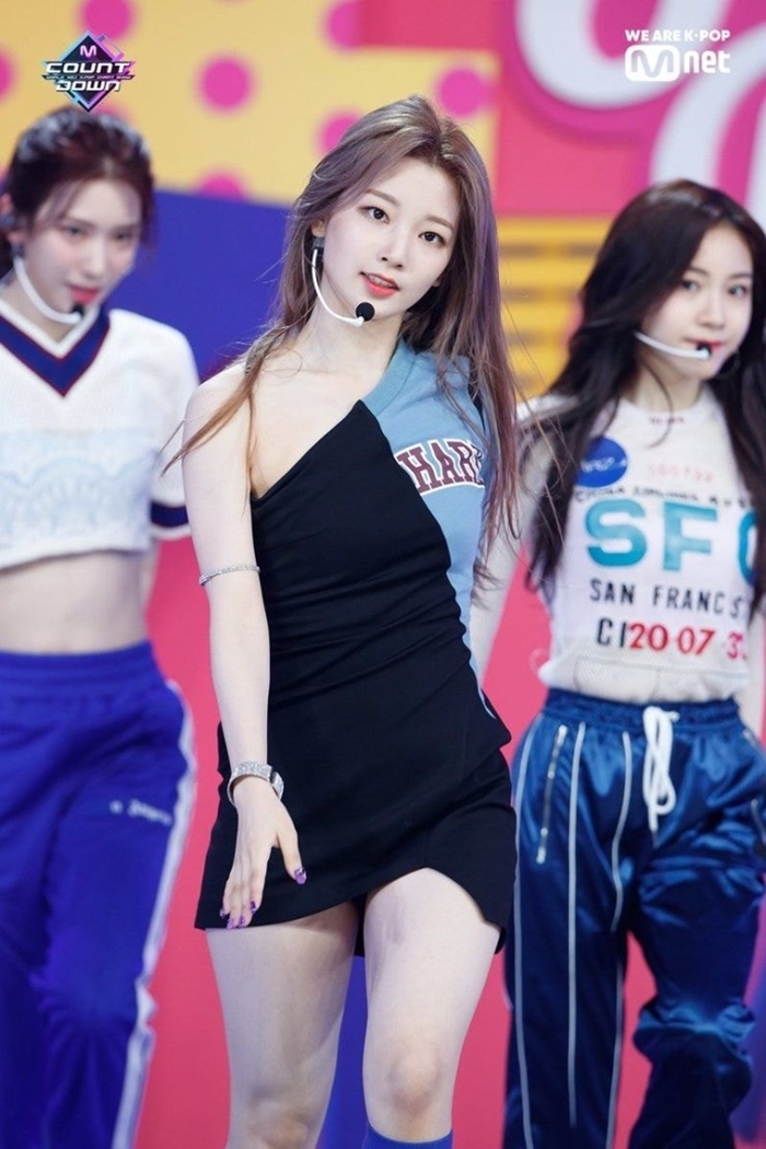 어제 데뷔 무대한 아이돌의 흔한 라이브 수준 | 인스티즈