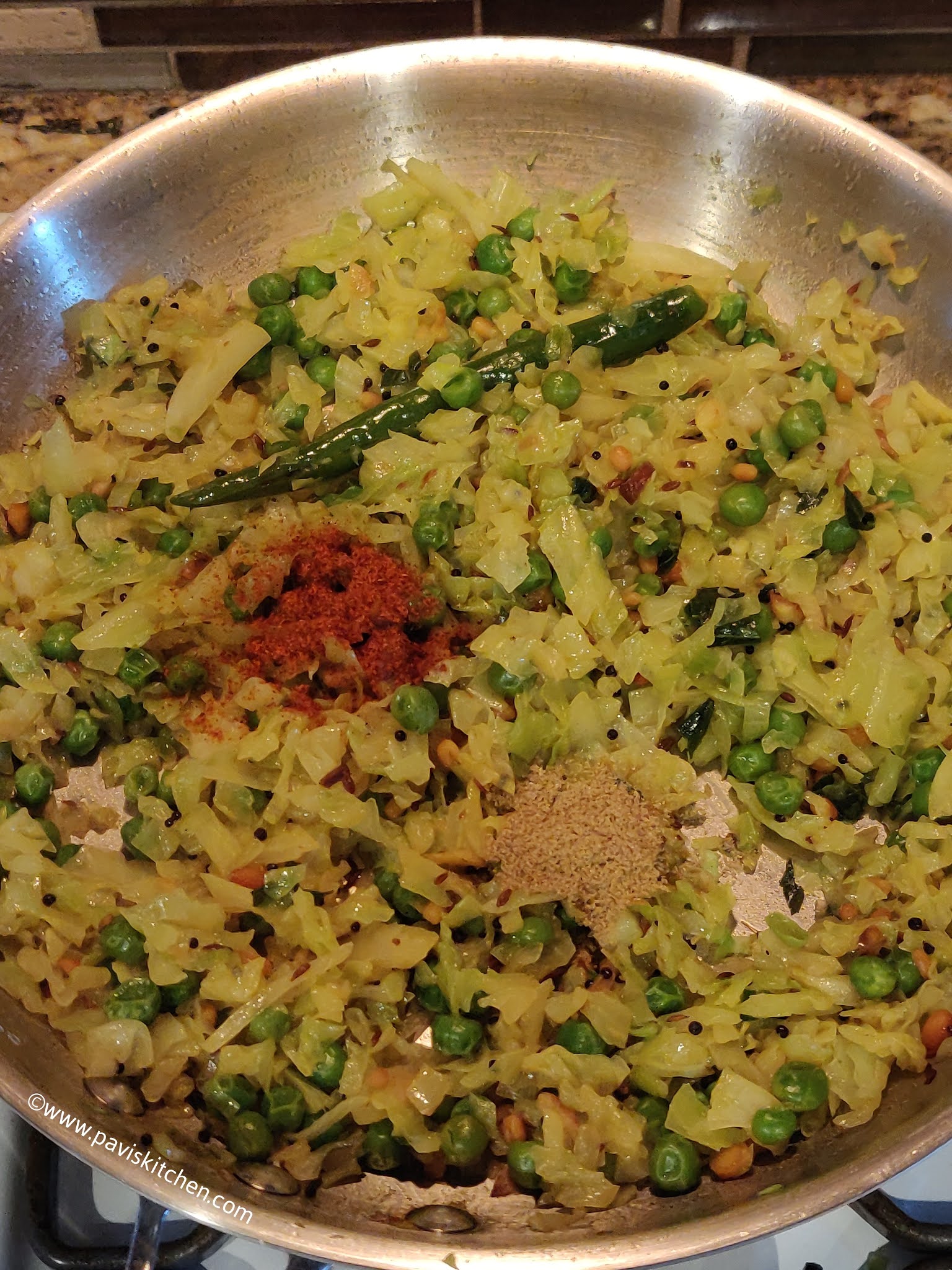 Patta gobhi matar recipe | band gobi matar recipe | Cabbage green peas sabzi Punjabi recipe