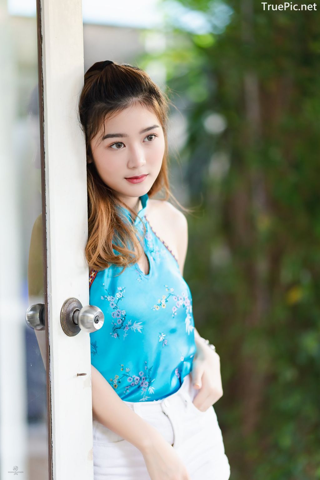 Image-Thailand-Beautiful-Girl-Pattaravadee-Boonmeesup-Blue-Chinese-Traditional-Undershirt-TruePic.net- Picture-26
