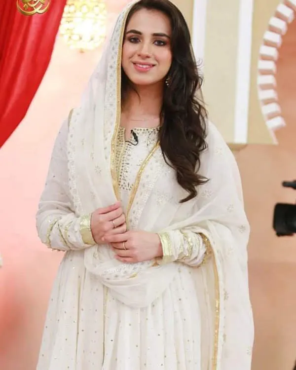 Faizan Sheikh and Maham Amir Gorgeous Clicks from Ramazan Show 7 Faizan Sheikh and Maham Amir Gorgeous Clicks from Ramazan Show