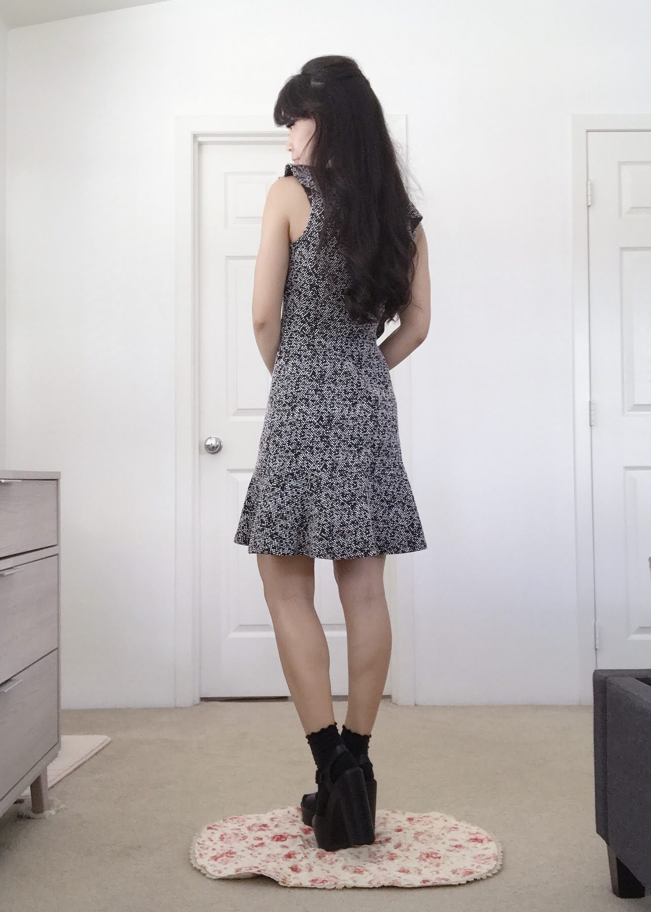 Emiiichan Blog : Tweed jacquard ruffled dress styled 6 ways