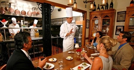 Pengertian Jenis Dan Sistem Pelayanan Restoran Kajianpustaka Com