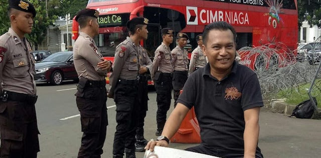 ProDEM: Banyak Daerah Lakukan Lockdown, Tanda Tidak Ada Lagi Kepemimpinan Nasional ProDEM: Banyak Daerah Lakukan Lockdown, Tanda Tidak Ada Lagi Kepemimpinan Nasional