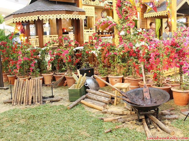 kampung halaman, lemang, buat dodol, Meriahnya Syawal @ 1 Utama, 1 Utama Raya Deco, 1 Utama Raya,  Raya Shopping Mall Deco, Raya 2015, Raya Promotion, Raya Sales