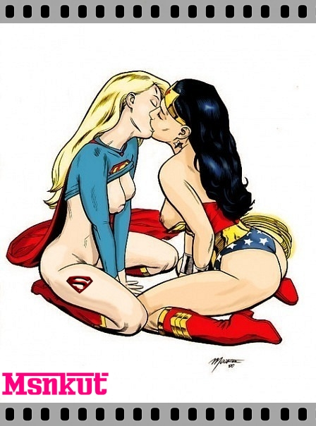 Sexy Wonder Woman Having Lesbian Sex 20