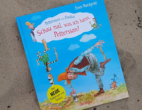 "Schau mal, was ich kann, Pettersson!" Das zauberhafte neue "Pettersson und Findus"-Buch von Sven Nordqvist. Ich stelle Euch auf Küstenkidsunterwegs den neusten Band der beliebten Reihe des schwedischen Kinderbuch-Autors vor und erzähle Euch, was das schöne Bilderbuch in unseren Kindern ausgelöst hat.