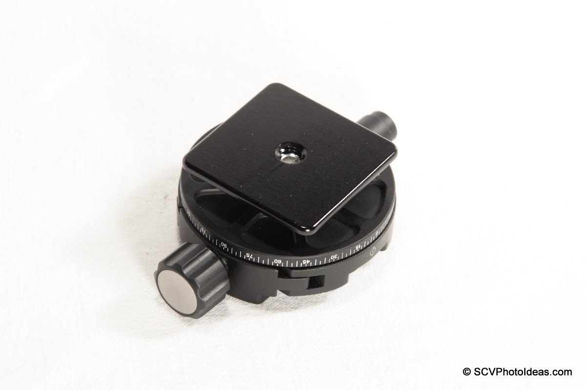 Hejnar Clamp Adapter plate on Sunwayfoto DDH-02 - bottom