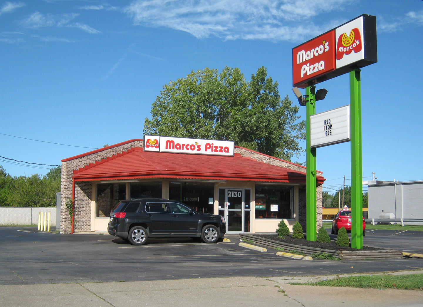 Brady's Bunch of Lorain County Nostalgia Minnie Pearl’s Chicken Grand