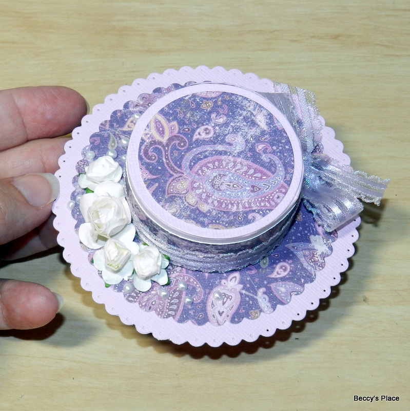 Beccy's Place Tutorial Hat Easel Card